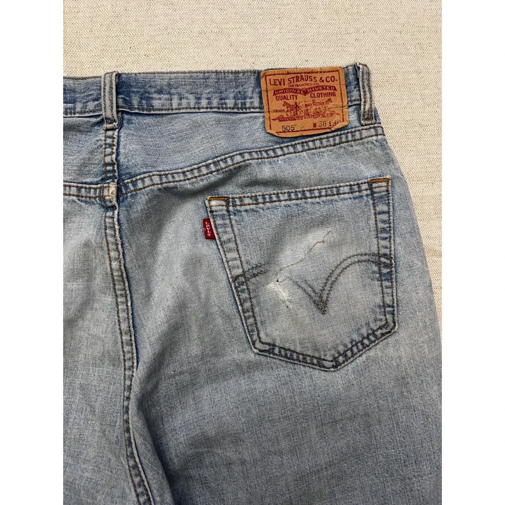 Levi's 505 Regular Fit Jeans Men's 36x30 Light Wash Straight Leg Denim Distresse